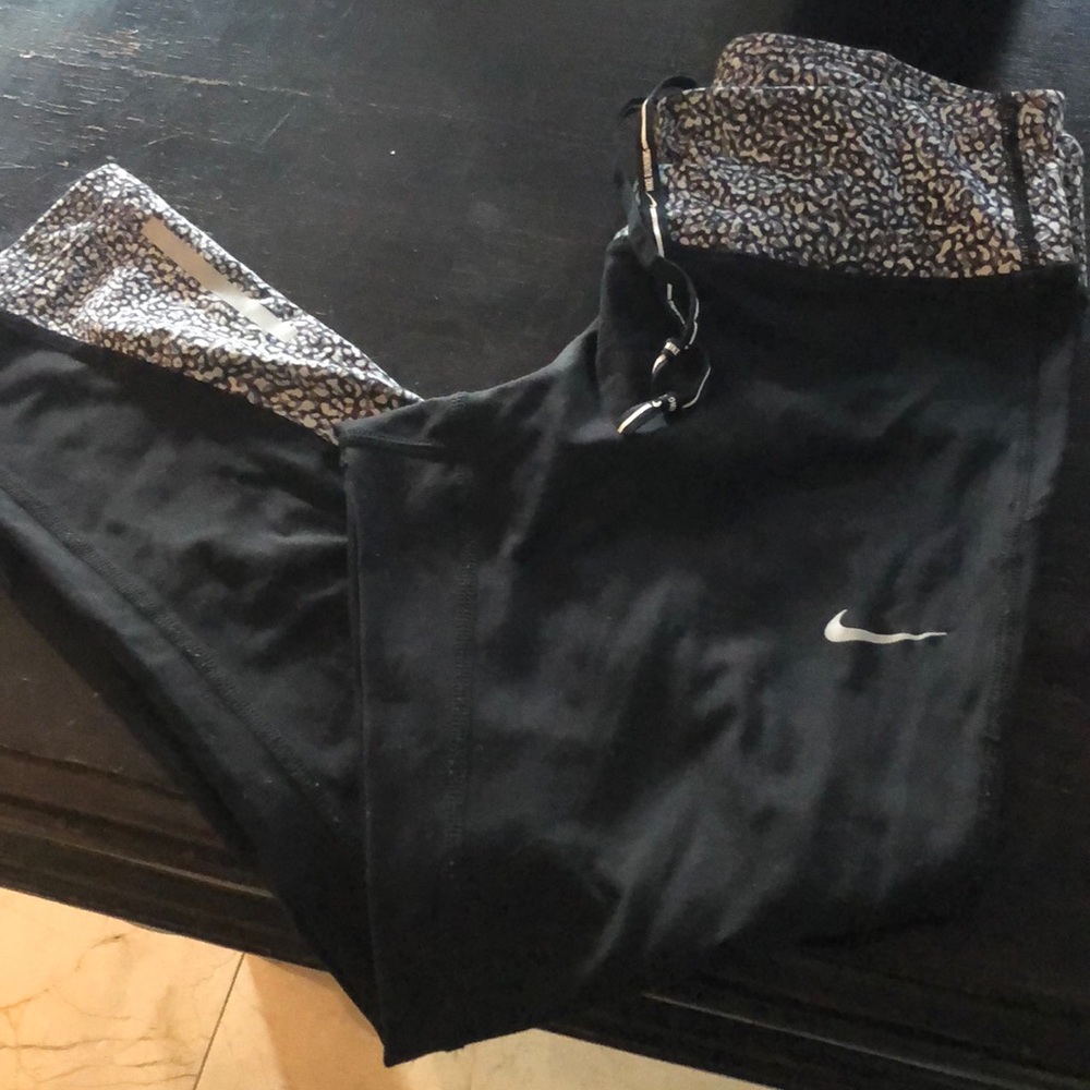 Nike cropped workout leggings (Dri-fit)